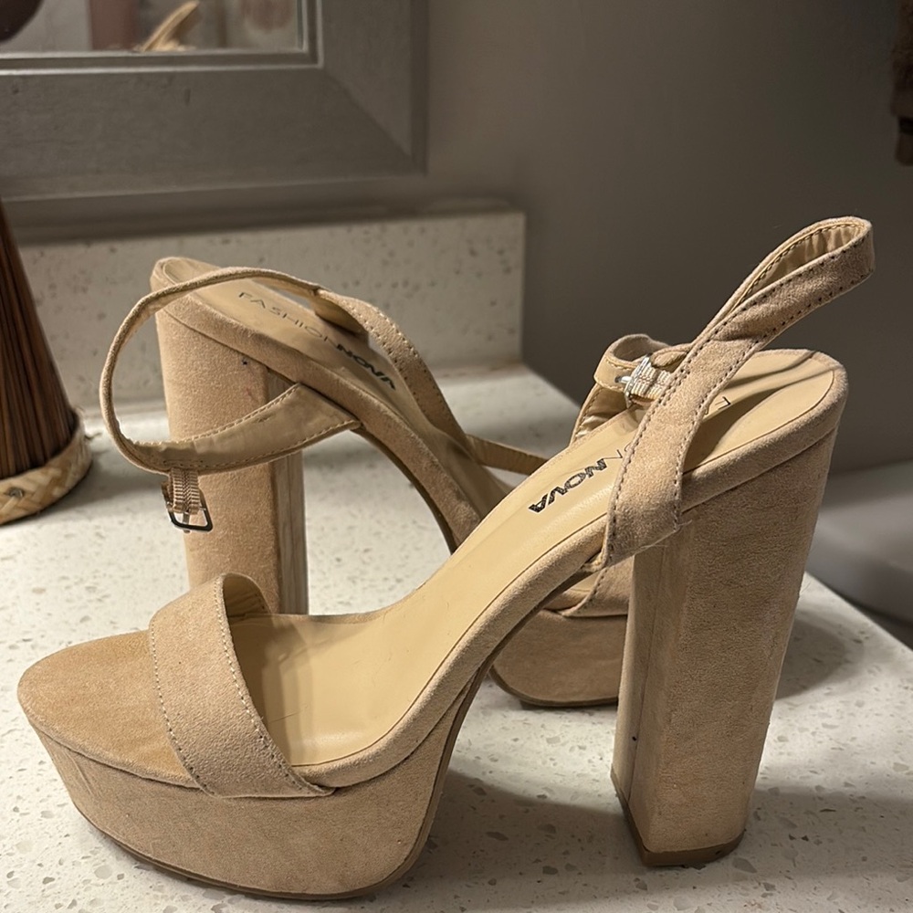 Women's Tan Platform Heels